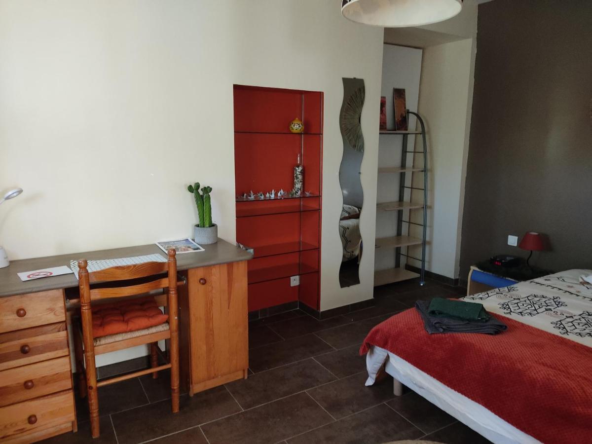 Chambre Privee Avec Parking Nimes Exterior photo